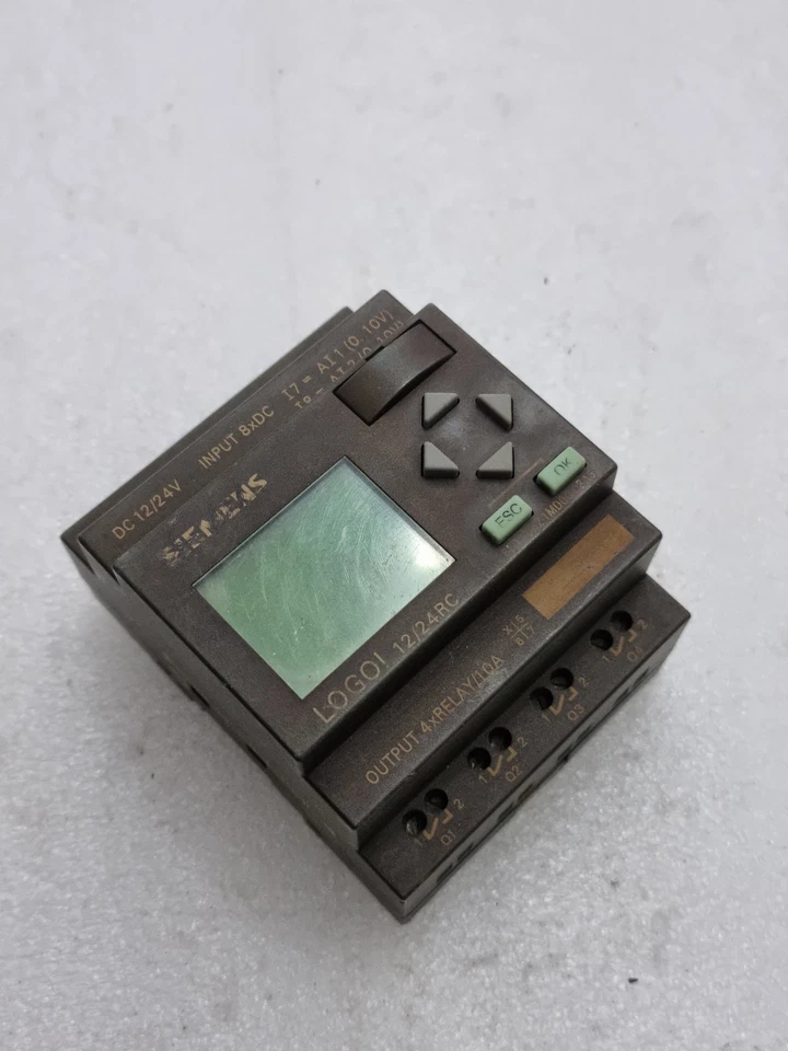 6ED1052-1MD00-0BA5 SIEMENS LOGO 12/24RC PLC PROCESSOR MODULE 12/24VDC USED WORK